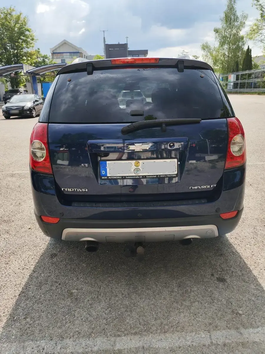 Gebraucht Chevrolet Captiva 163 PS (119 kW) 2011 Blau SUV