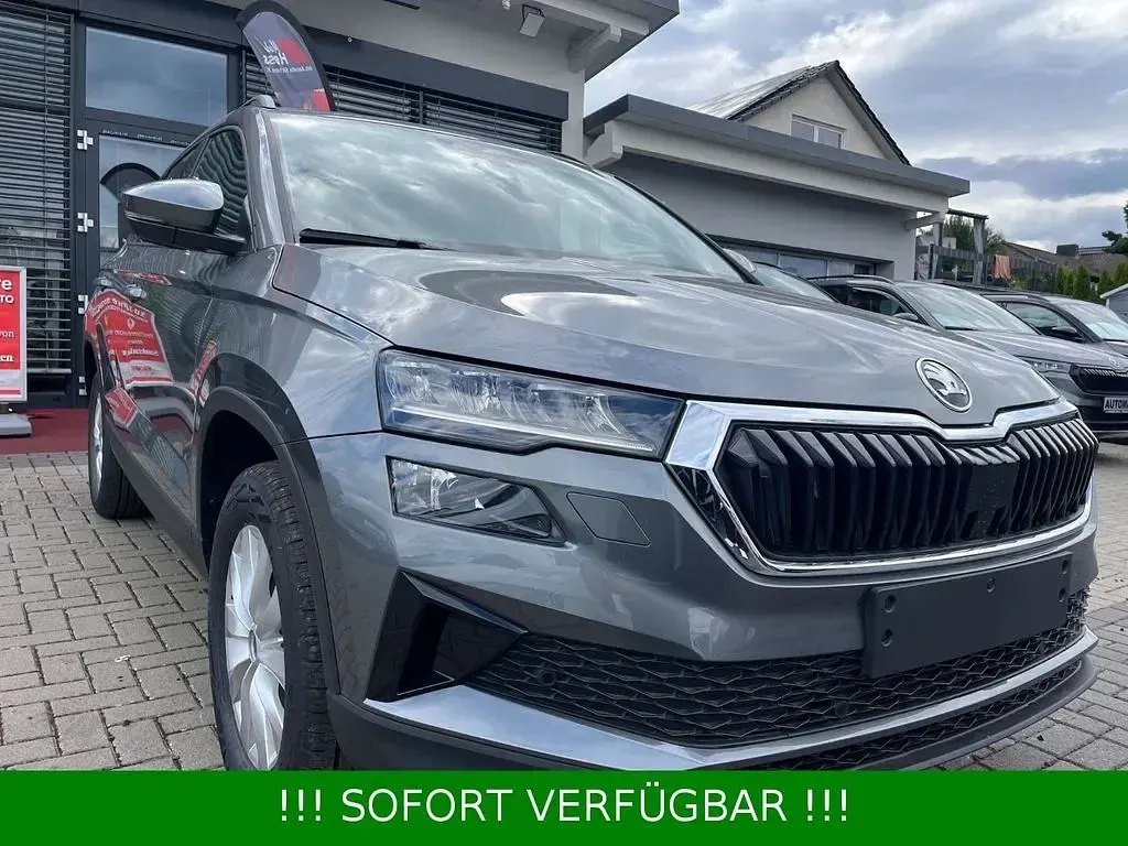 Neu Skoda Karoq Selection 150 PS (110 kW) 2026 Grau SUV
