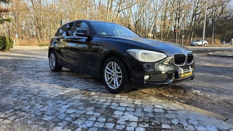 Gebraucht BMW 116 116 PS (85 kW) 2013 Schwarz Kleinwagen