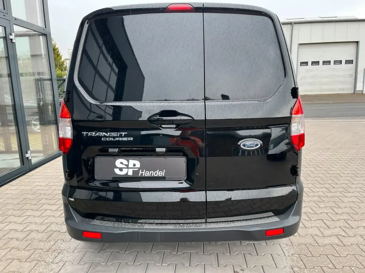 Gebraucht Ford Transit Trend 75 PS (55 kW) 2017 Schwarz Kombi