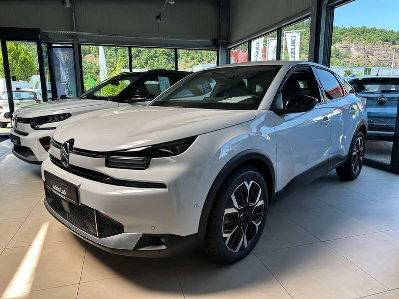 Neu Citroën C4 136 PS (100 kW) 2025 Farbe grun turquoise/typ au Kleinwagen