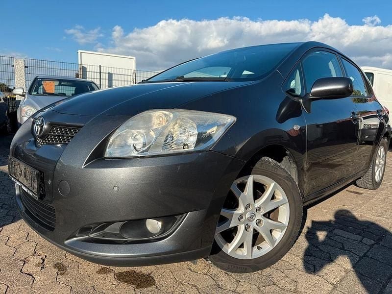 Grau Gebraucht 2009 Toyota Auris Limousine | 2.990 € (Guter Preis) - Bild 1/4