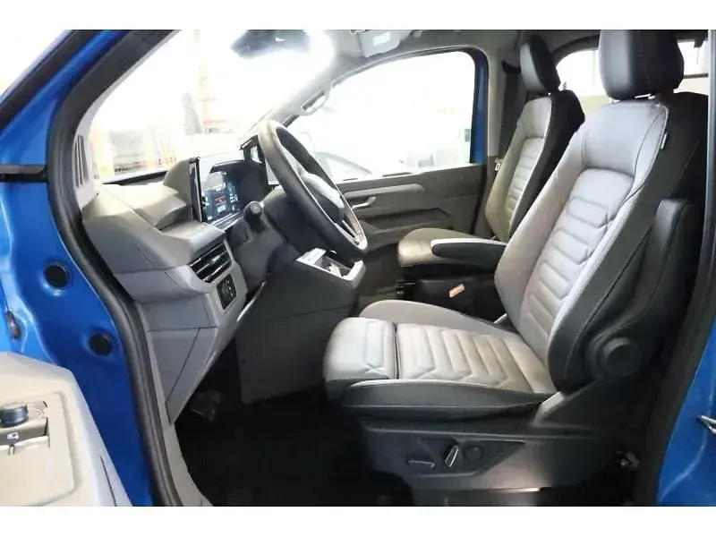 Gebraucht VW Caravelle Style 170 PS (125 kW) 2026 Blau Van