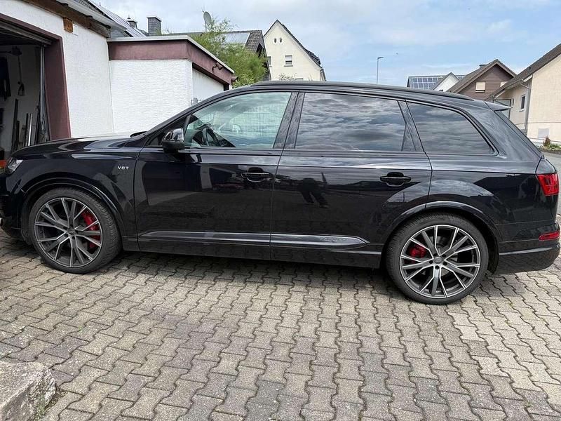 Gebraucht Audi SQ7 500 PS (367 kW) 2018 Schwarz SUV