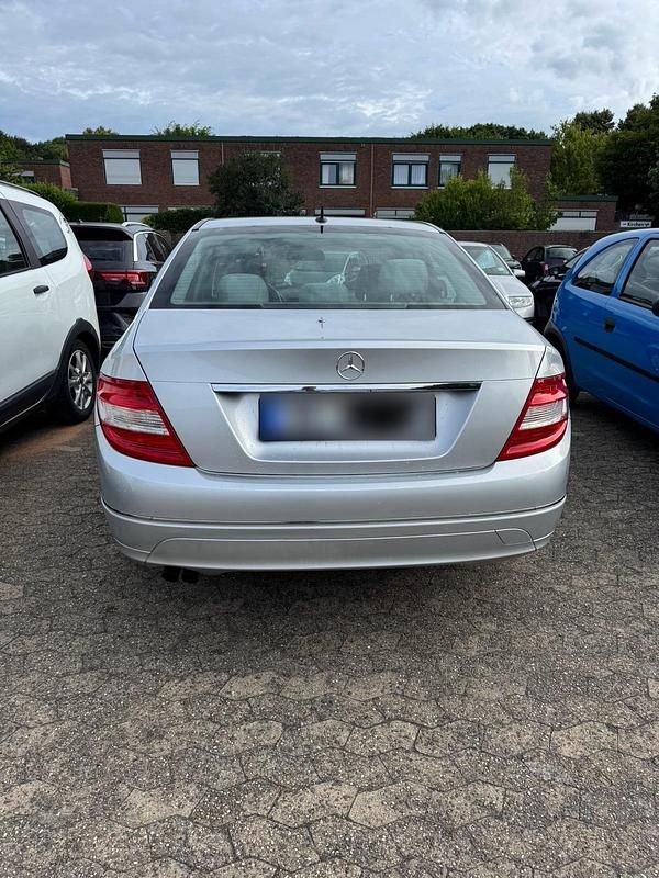 Gebraucht Mercedes C180 120 PS (88 kW) 2007 Silber Limousine