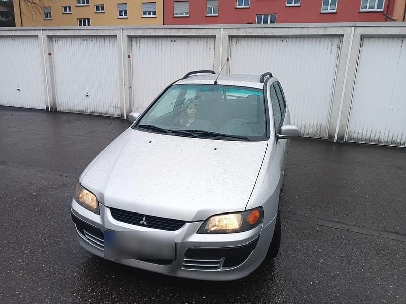 Gebraucht Mitsubishi Space Star 114 PS (83 kW) 2006 Silber Kombi