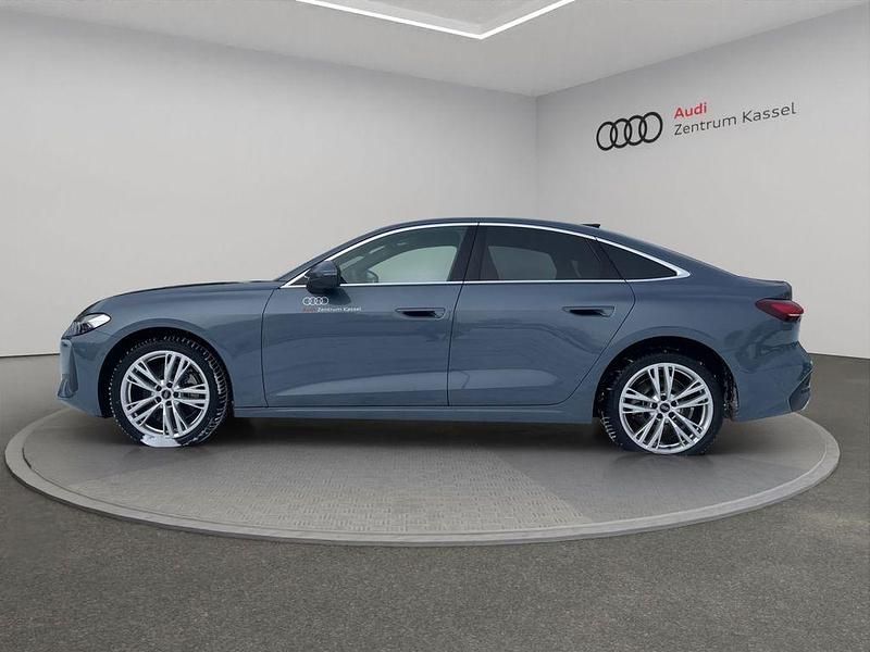 Gebraucht Audi A5 Ambiente 204 PS (150 kW) 2025 Blau Coupé