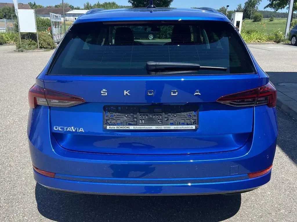 Gebraucht Skoda Octavia Style 150 PS (110 kW) 2024 Blau Kombi