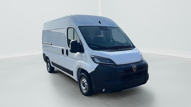 Neu Peugeot Boxer 140 PS (102 kW) 2025 Blanc icy Van