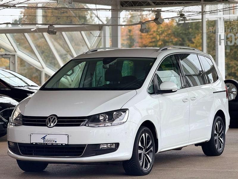 Weiß Gebraucht 2020 VW Sharan United Van / Kleinbus | 25.740 € (Fairer Preis) - Bild 1/4