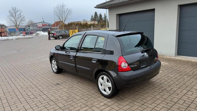 Gebraucht Renault Clio II 75 PS (55 kW) 2003 Schwarz Kleinwagen