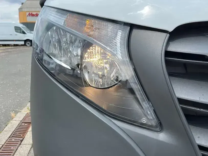 Gebraucht Mercedes Vito 136 PS (100 kW) 2026 Weiß Van