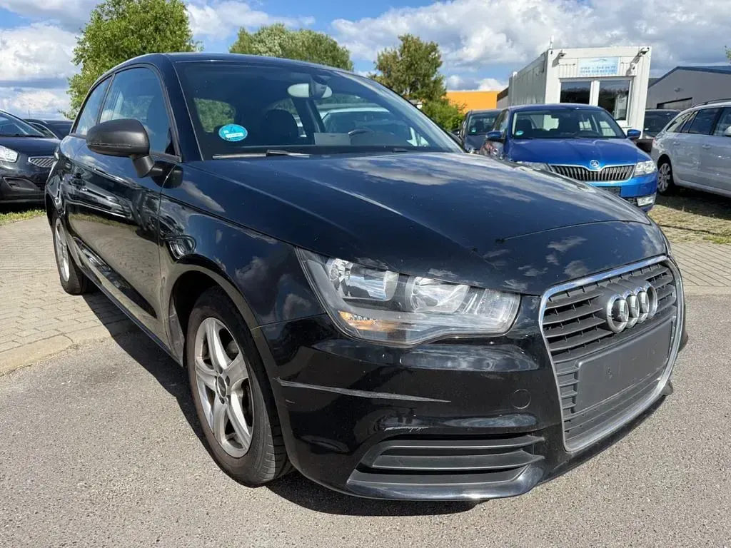 Gebraucht Audi A1 Ambiente 86 PS (63 kW) 2013 Schwarz Kleinwagen