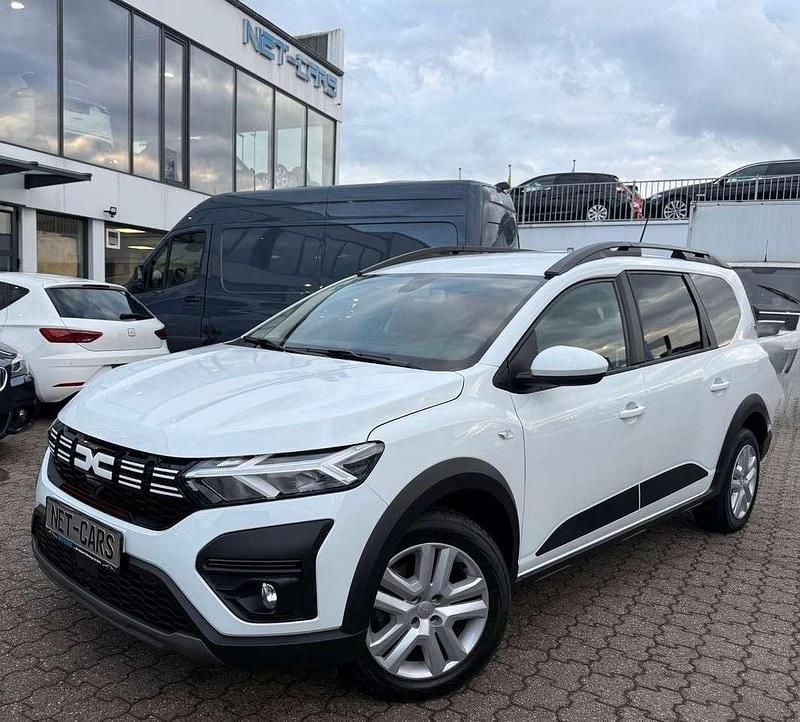 Weiß Gebraucht 2024 Dacia Jogger Comfort Kombi | 16.850 € (Guter Preis) - Bild 1/3