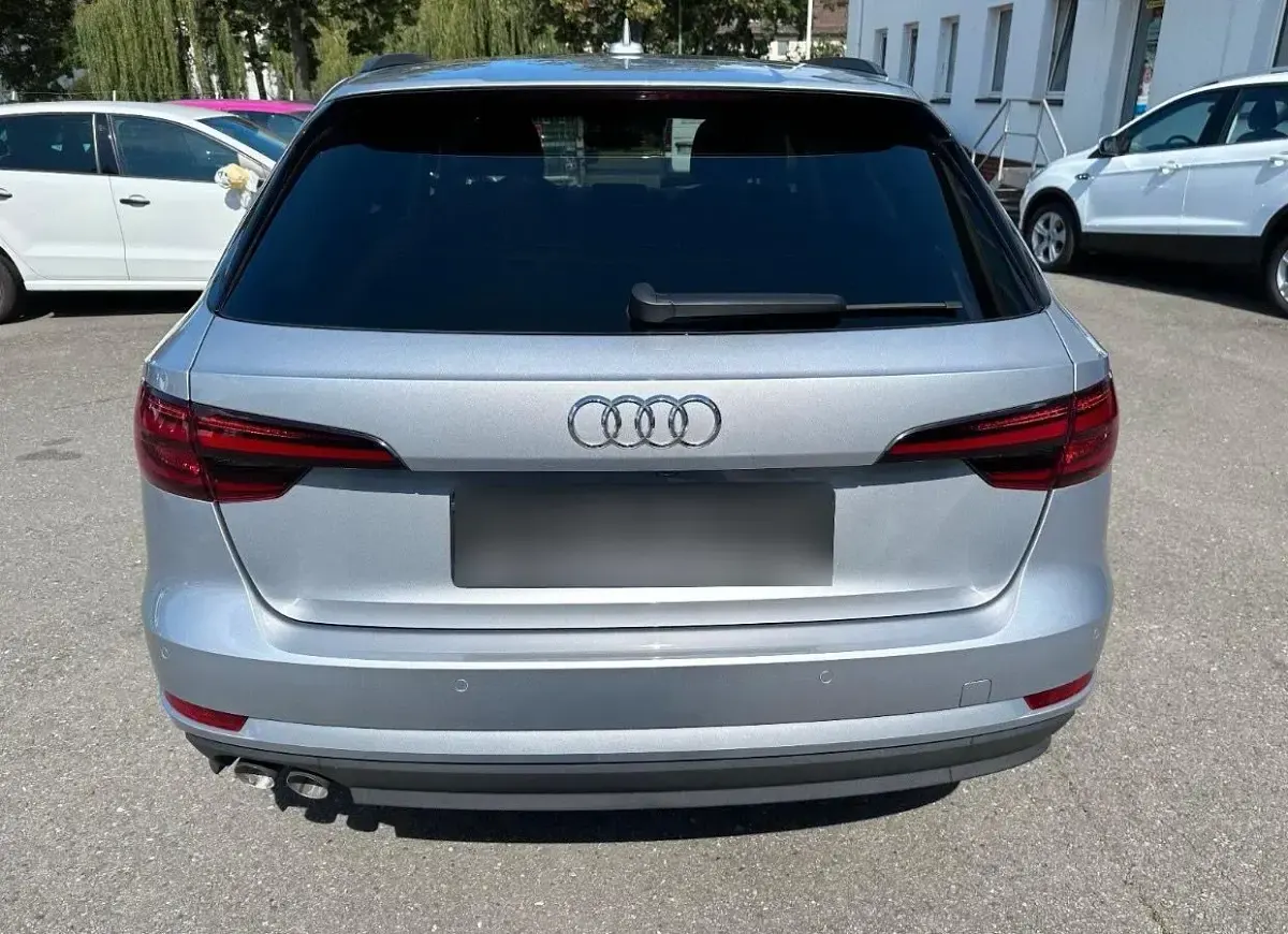 Brugt Audi A4 Ambiente 190 HK (139 kW) 2017 Sølv Stationcar