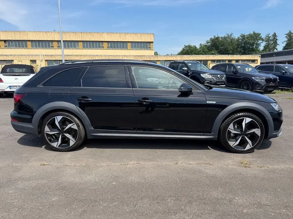 Gebraucht Audi A4 Allroad Sport 245 PS (180 kW) 2019 Brillantschwarz Kombi