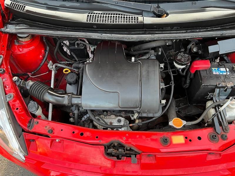 Gebraucht Daihatsu Sirion 70 PS (51 kW) 2007 Rot Kleinwagen