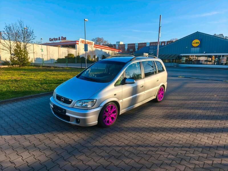 Silber Gebraucht 2002 Opel Zafira OPC Van / Kleinbus | 1.800 € (Guter Preis) - Bild 1/4