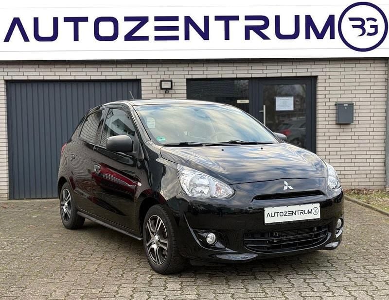 Gebraucht Mitsubishi Space Star Plus 71 PS (52 kW) 2015 Schwarz Limousine