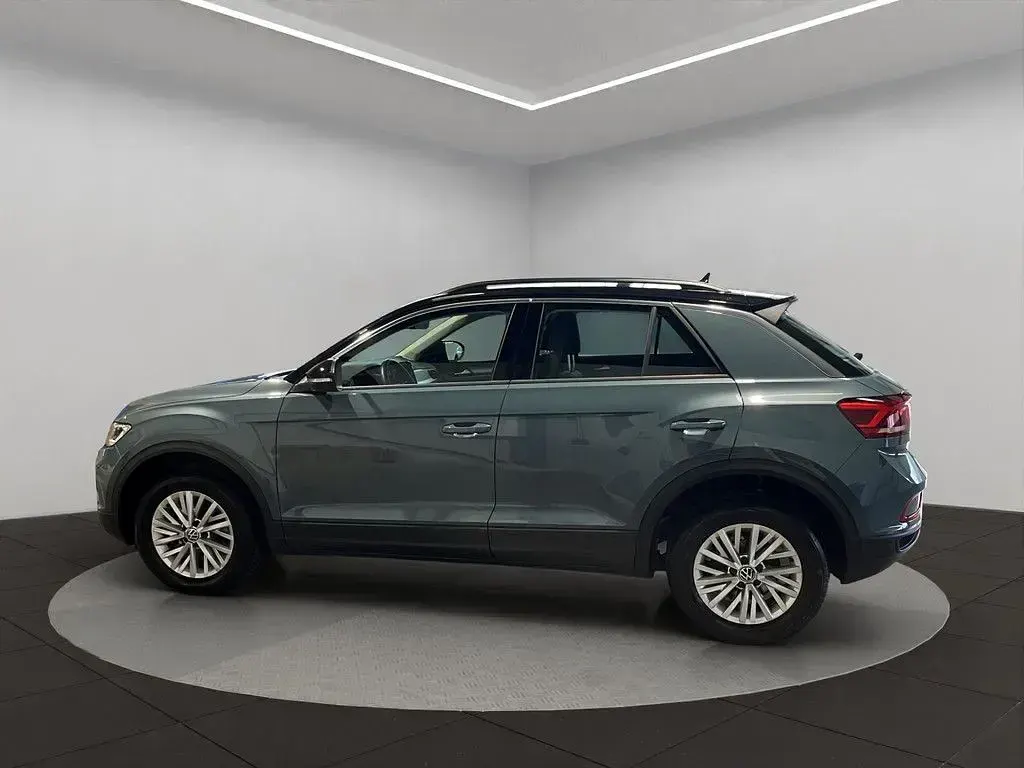 Gebraucht VW T-Roc Life 150 PS (110 kW) 2025 Petroleum blue SUV