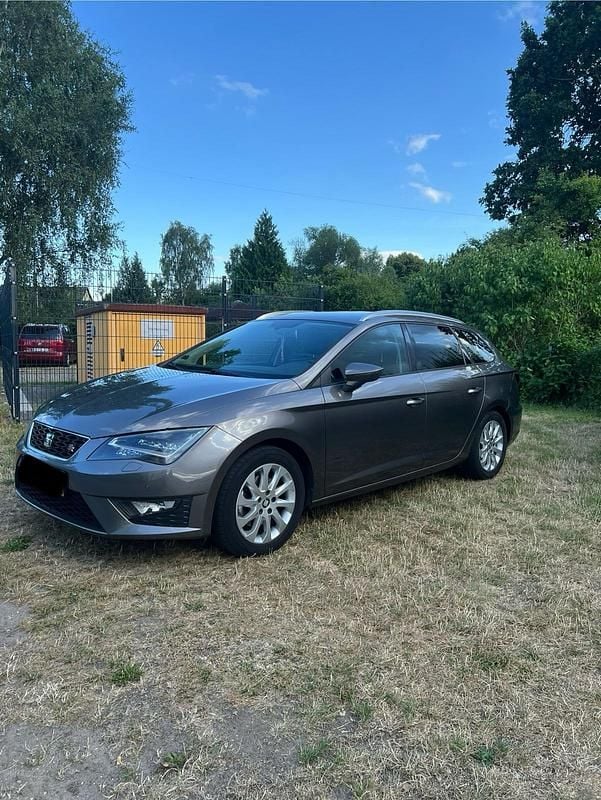 Grau Gebraucht 2014 Seat Leon FR Kombi | 9.999 € (Etwas zu teuer) - Bild 1/4