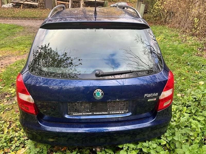 Gebraucht Skoda Fabia Classic 69 PS (50 kW) 2011 Blau Kombi