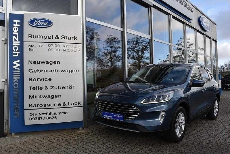 Chromablau metallic Gebraucht 2023 Ford Kuga Titanium X SUV | 23.490 € (Superpreis) - Bild 1/4