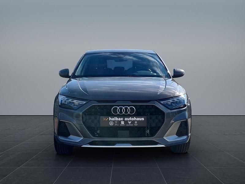 Gebraucht Audi A1 Sport 116 PS (85 kW) 2025 Grau SUV