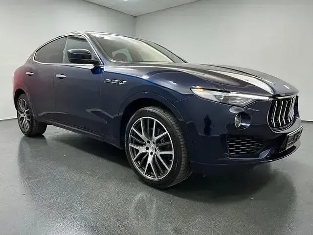 Gebraucht Maserati Levante 275 PS (202 kW) 2019 Blau SUV