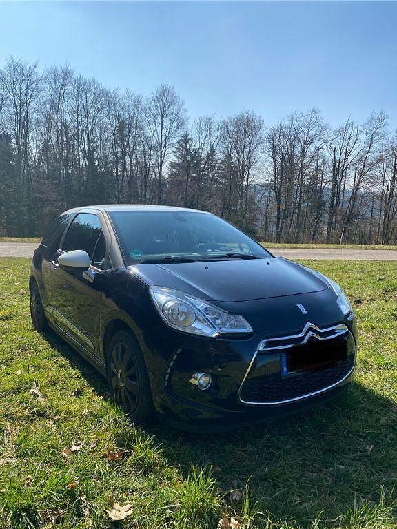 Blau Gebraucht 2014 Citroën DS3 Kleinwagen | 6.499 € (Fairer Preis) - Bild 1/4