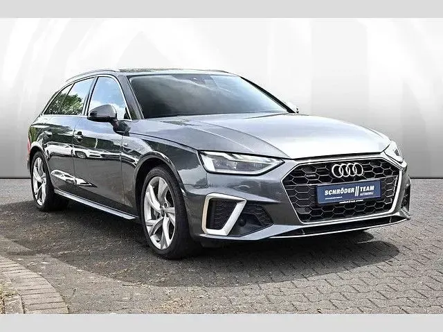 Gebraucht Audi A4 S-Line 204 PS (150 kW) 2022 Daytonagrau perleffekt Kombi