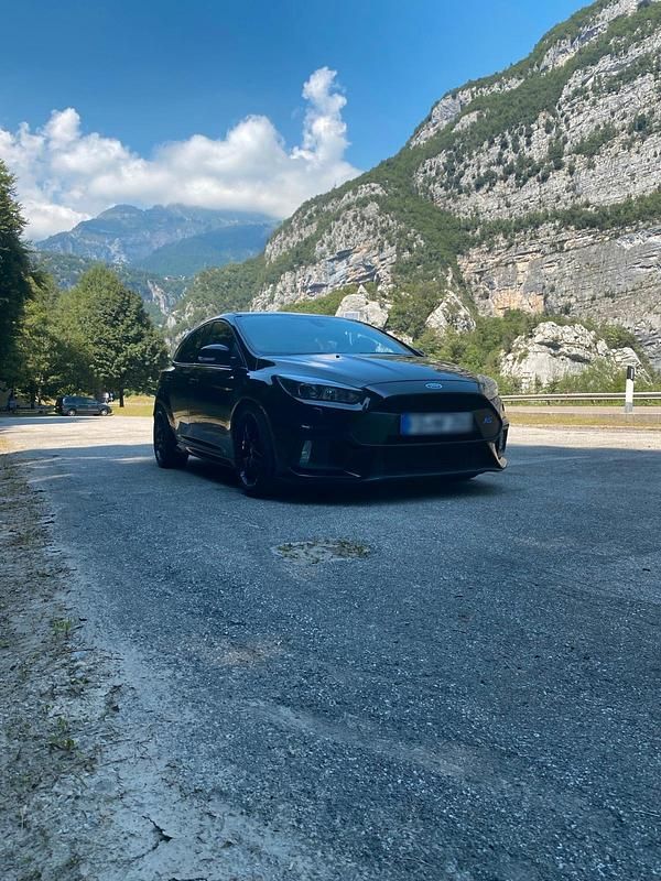 Gebraucht Ford Focus RS 350 PS (257 kW) 2017 Schwarz Limousine