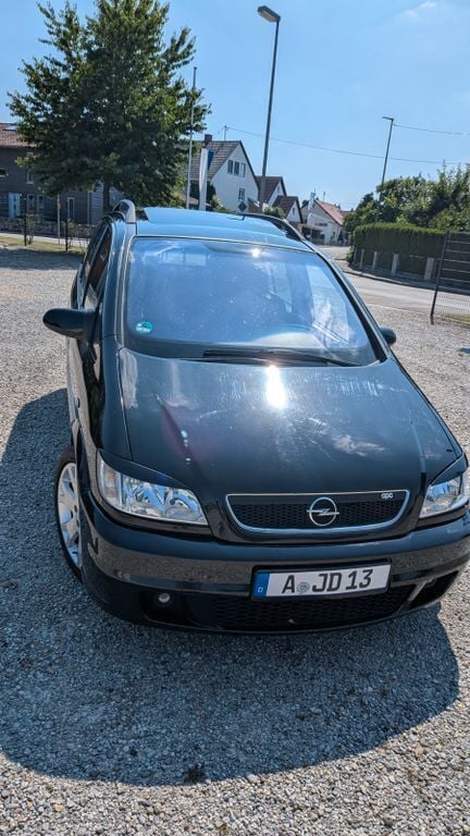 Schwarz Gebraucht 2004 Opel Zafira OPC Van / Kleinbus | 2.500 € - Bild 1/4