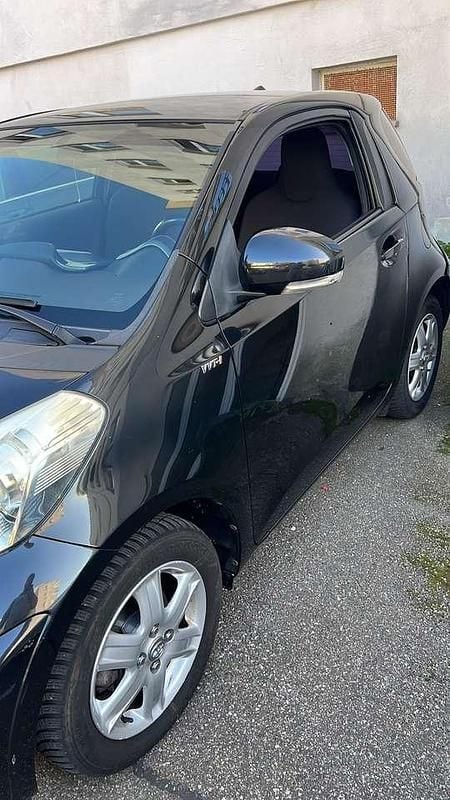 Gebraucht Toyota iQ 68 PS (50 kW) 2009 Kleinwagen