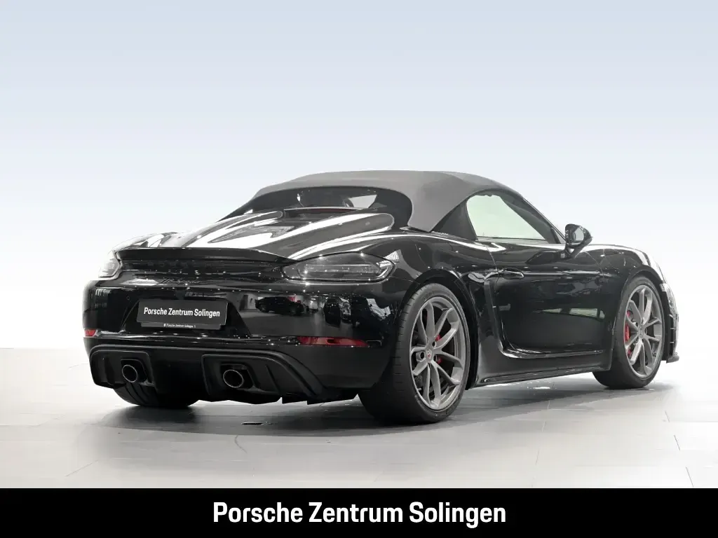 Gebraucht Porsche 718 Spyder 420 PS (308 kW) 2022 Tiefschwarz Cabrio