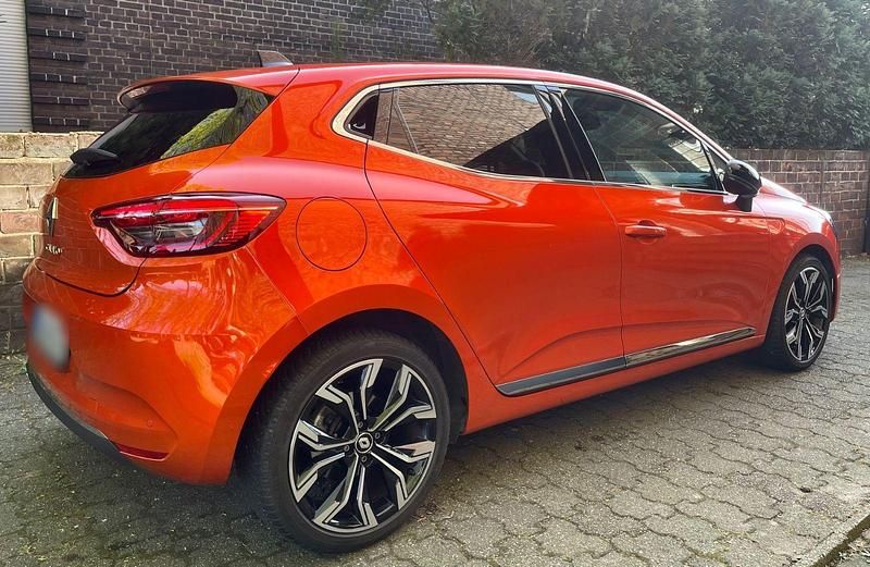Gebraucht Renault Clio V Techno 91 PS (66 kW) 2022 Orange Kleinwagen