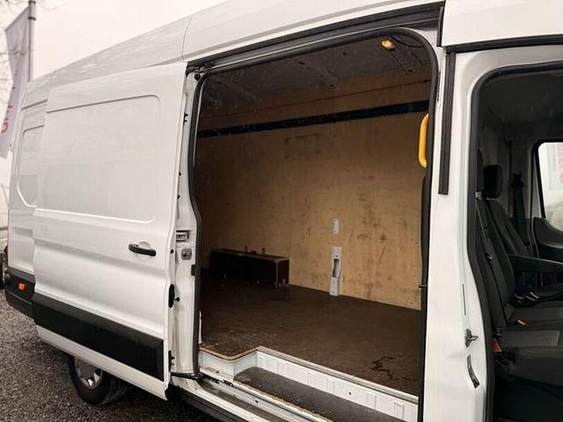 Gebraucht Ford Transit Trend 170 PS (125 kW) 2021 Frostweiã Van / Kleinbus