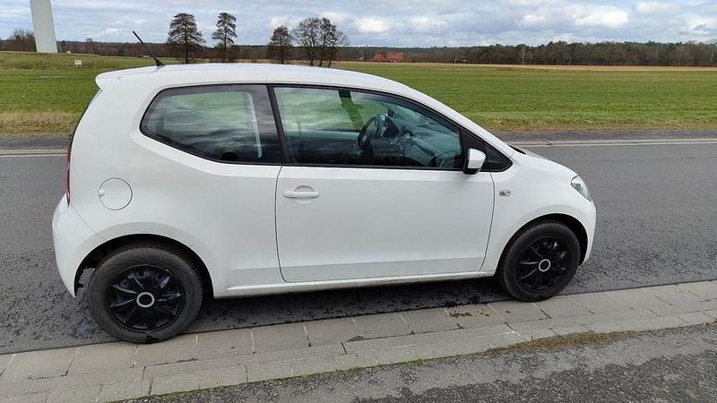 Gebraucht VW up! 75 PS (55 kW) 2013 Weiß Kleinwagen