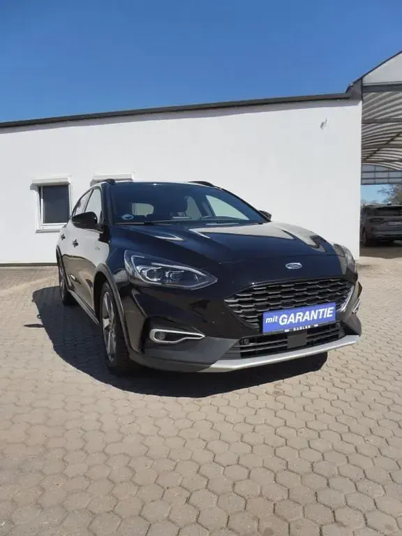 Używany Ford Focus Active X 150 KM (110 kW) 2021 Czarny Sedan/Limuzyna