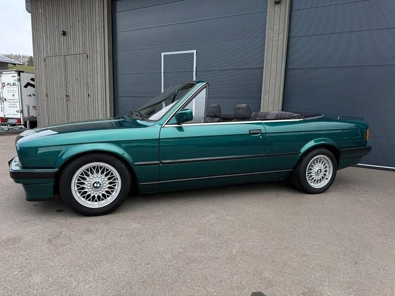 Gebraucht BMW 320 Cabriolet Performance 129 PS (94 kW) 1991 Grün Cabrio