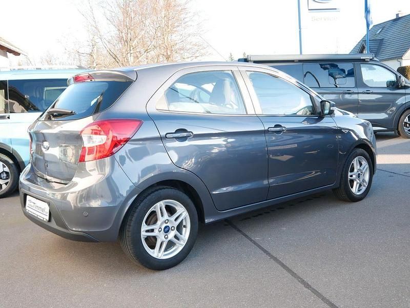 Gebraucht Ford Ka Plus Cool & Connect 86 PS (63 kW) 2018 Grau Kleinwagen