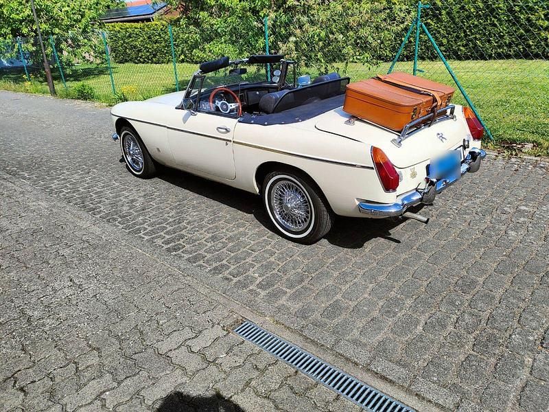 Gebraucht MG B 95 PS (69 kW) 1977 Weiß Cabrio