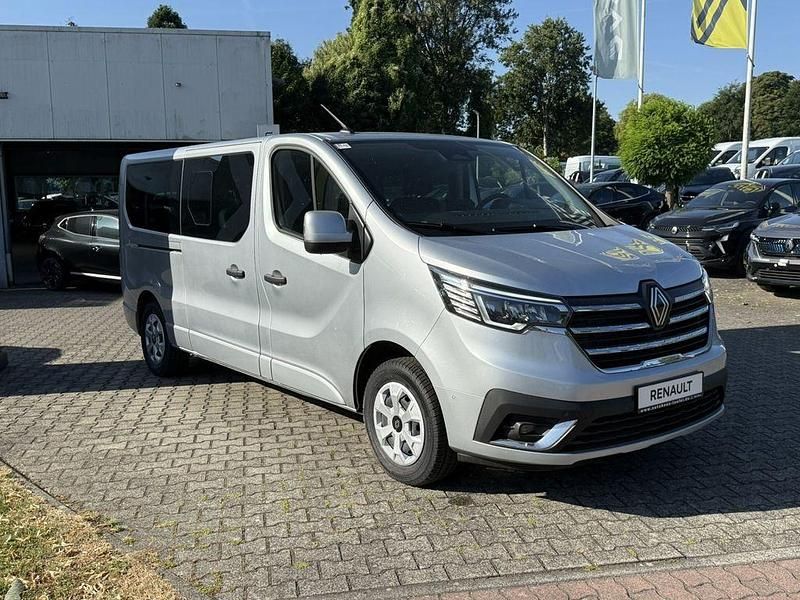 Ny Renault Trafic Evolution 150 HK (110 kW) 2025 Grå MPV