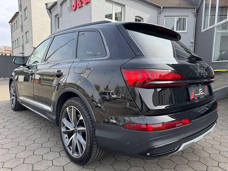 Gebraucht Audi Q7 381 PS (280 kW) 2022 Schwarz SUV
