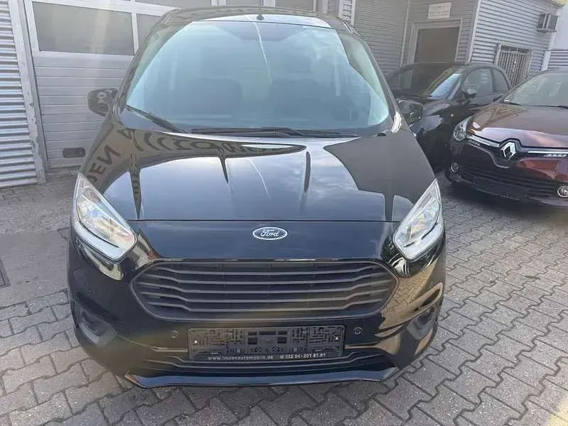 Gebraucht Ford Transit Courier Limited 101 PS (74 kW) 2023 Schwarz Van