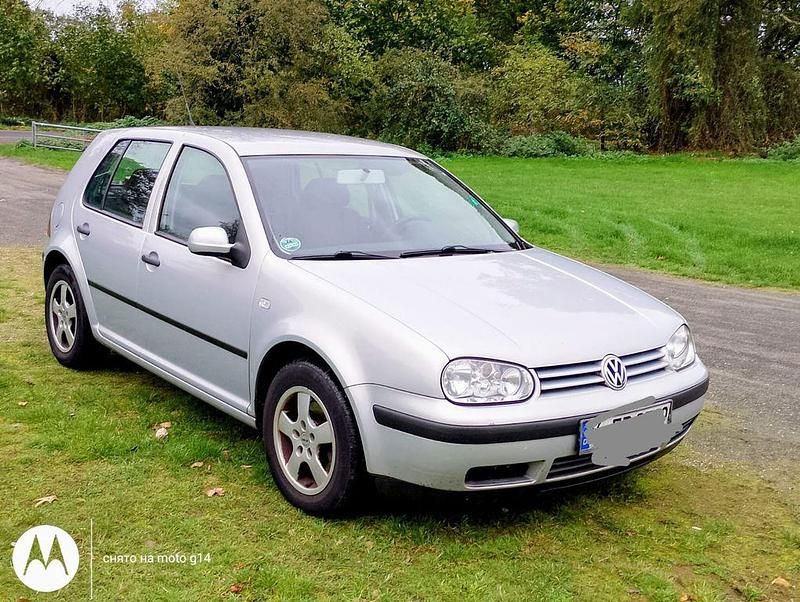 Silber Gebraucht 2000 VW Golf IV Basis Kombi | 2.000 € (Fairer Preis) - Bild 1/2