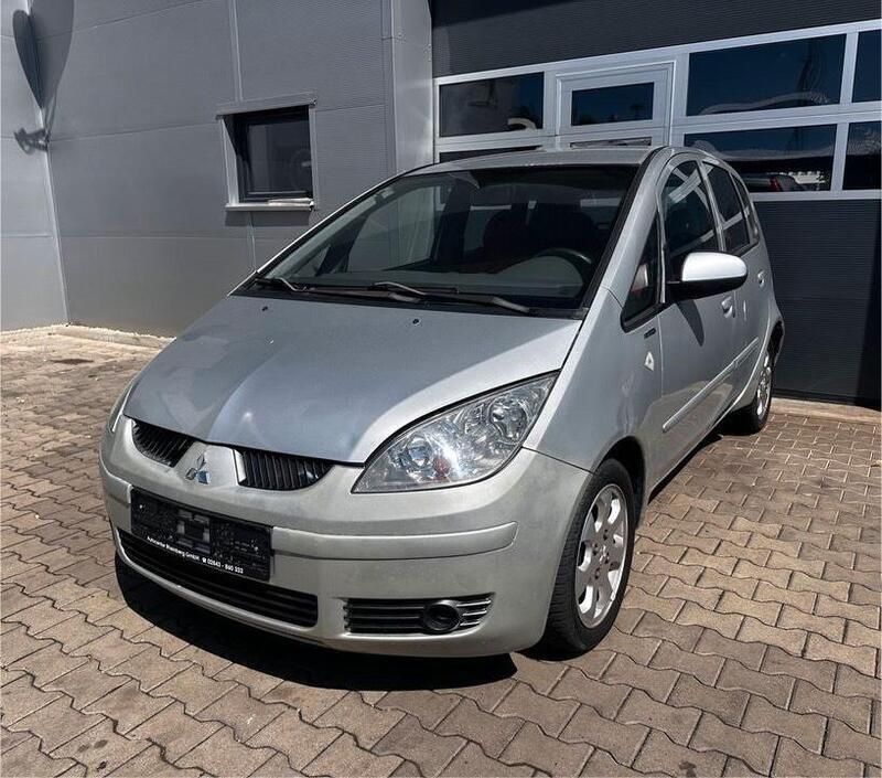 Silber Gebraucht 2006 Mitsubishi Colt Limousine | 2.950 € (Fairer Preis) - Bild 1/4