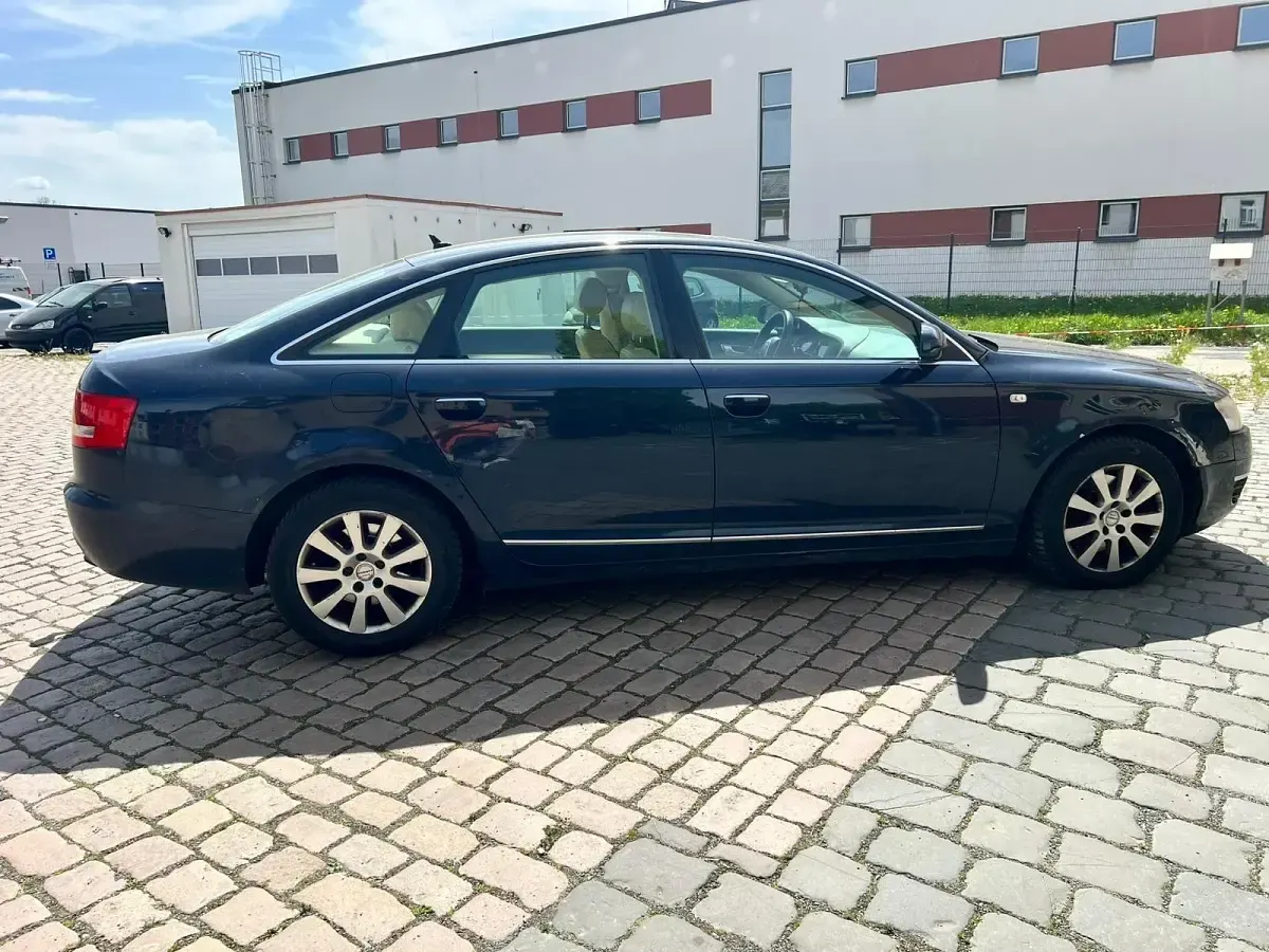 Używany Audi A6 232 KM (170 kW) 2006 Niebieski Sedan/Limuzyna