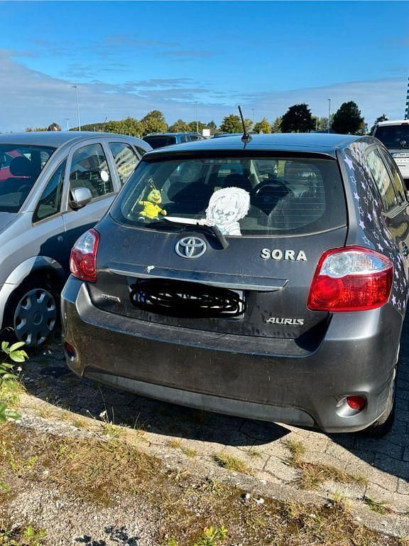 Gebraucht 2013 Toyota Auris Comfort Limousine | 5.000 € (Superpreis) - Bild 1/4