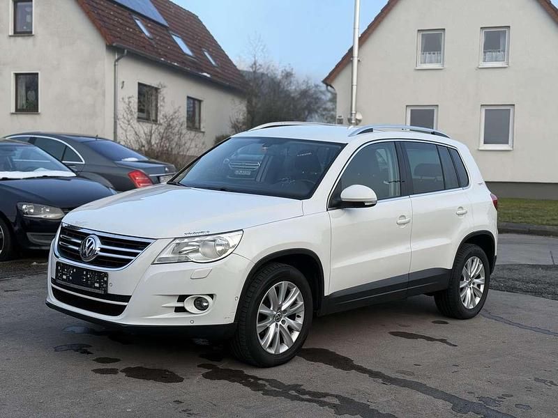Candyweiß Gebraucht 2011 VW Tiguan Team SUV | 7.800 € (Fairer Preis) - Bild 1/4
